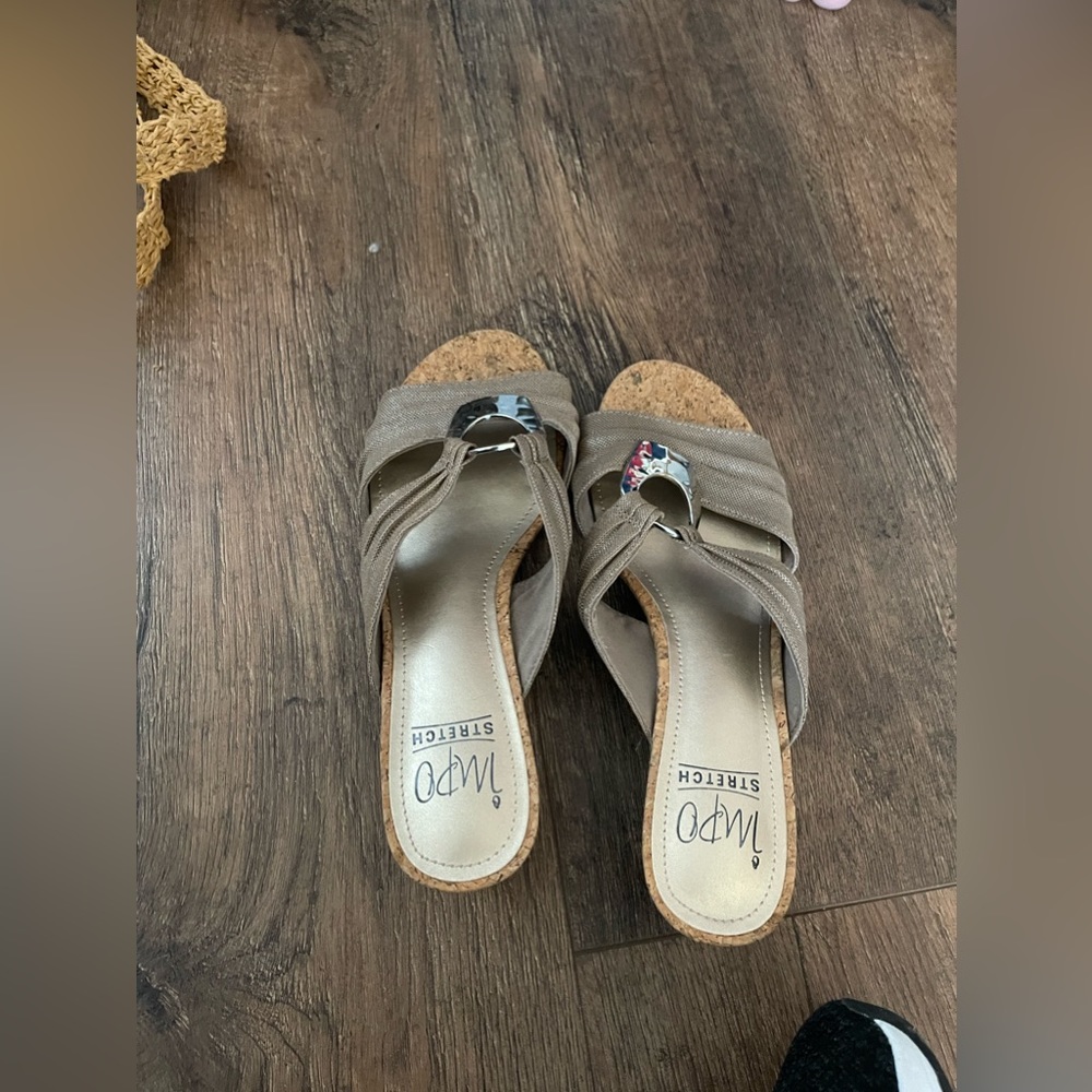 IMPO Flip Flops